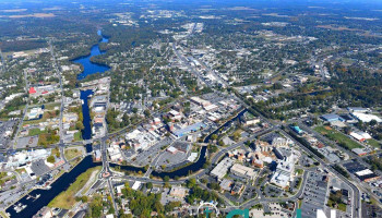 Delmarva Church of Christ - 121 E Naylor Mill Rd