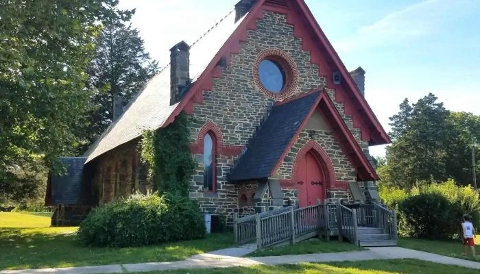 Dent Memorial Chapel - Charlotte Hall