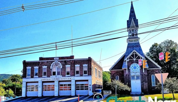 Lake Sunapee Baptist Church - Claremont - Claremont