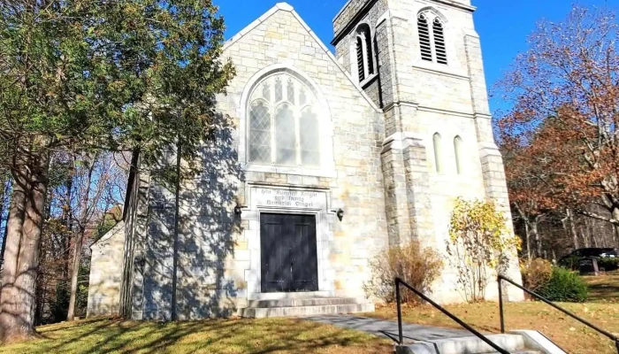 Sumner Knight Chapel - Keene